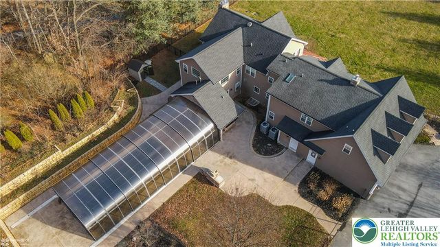 284 Walker Road, Longswamp Twp, PA 18062