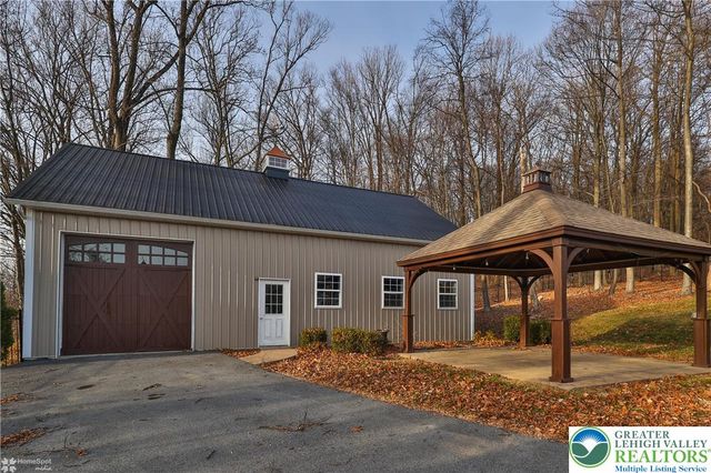 284 Walker Road, Longswamp Twp, PA 18062