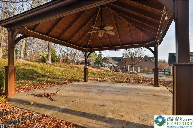 284 Walker Road, Longswamp Twp, PA 18062