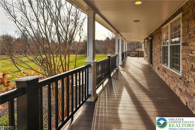 284 Walker Road, Longswamp Twp, PA 18062