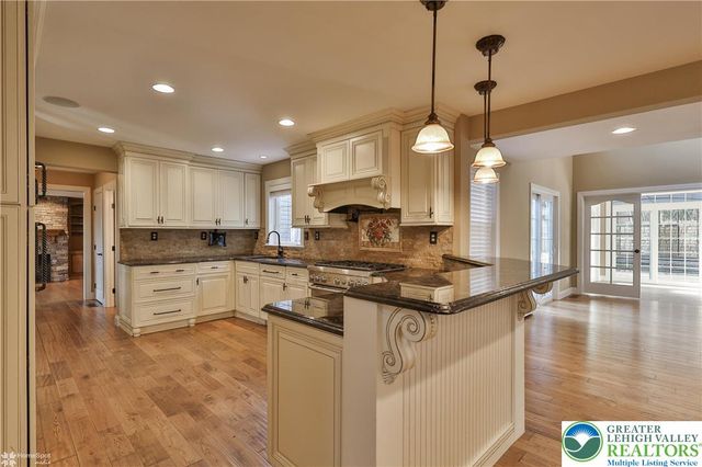 284 Walker Road, Longswamp Twp, PA 18062