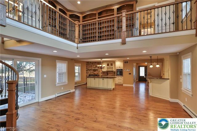 284 Walker Road, Longswamp Twp, PA 18062