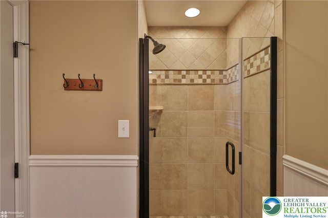 284 Walker Road, Longswamp Twp, PA 18062