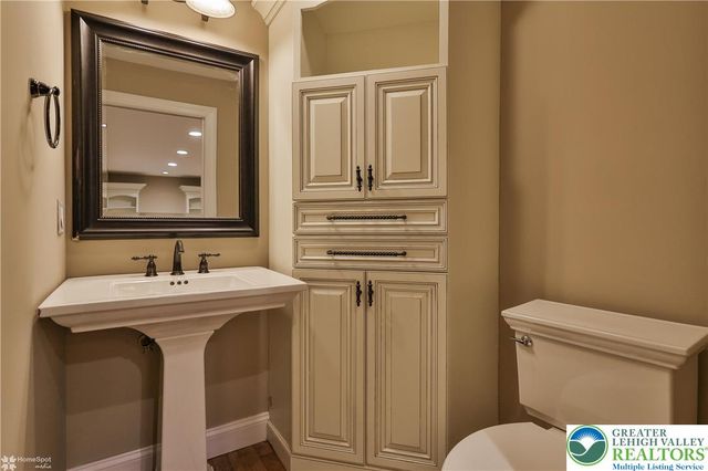 284 Walker Road, Longswamp Twp, PA 18062