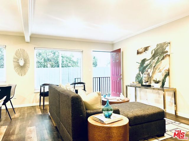 1618 N Kenmore Avenue 3, Los Angeles, CA 90027