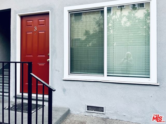 1618 N Kenmore Avenue 3, Los Angeles, CA 90027