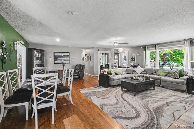 3124 Saint Jude Drive, Waterford, MI 48329