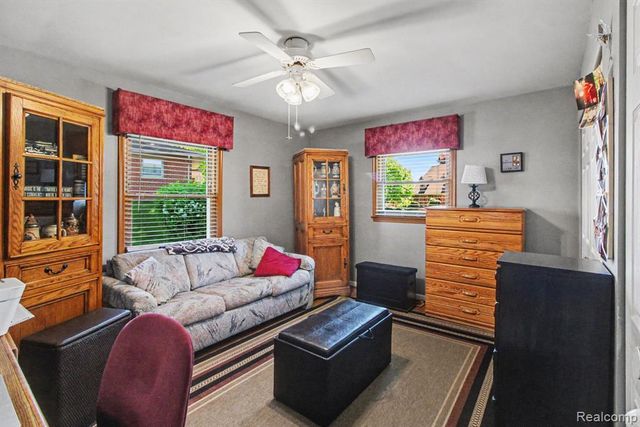 3124 Saint Jude Drive, Waterford, MI 48329