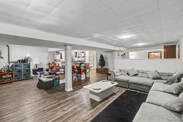 3124 Saint Jude Drive, Waterford, MI 48329