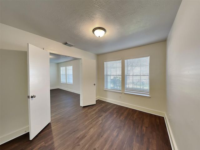 5011 Westfield Village Drive, Katy, TX 77449