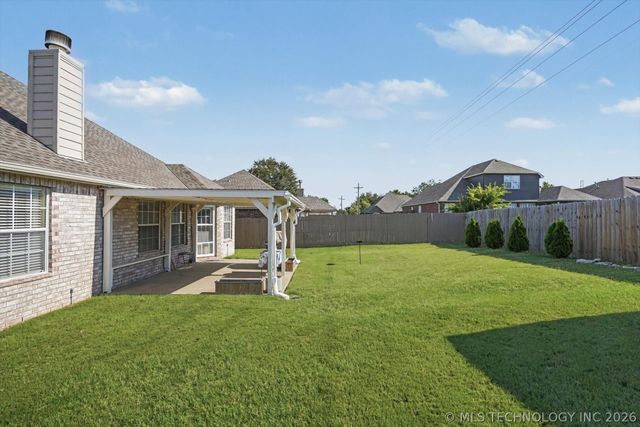 3923 S 216th East Avenue, Broken Arrow, OK 74014
