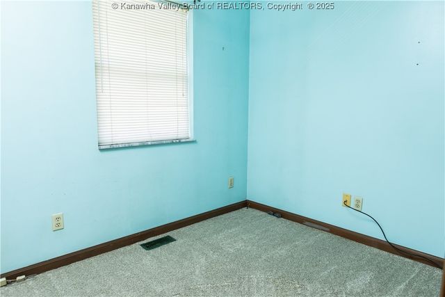 8 Wick Lane, Cross Lanes, WV 25313