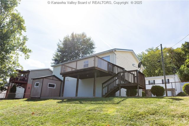 8 Wick Lane, Cross Lanes, WV 25313