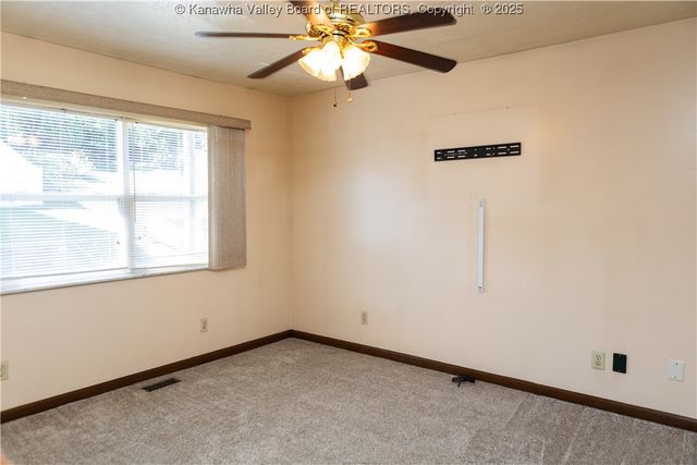 8 Wick Lane, Cross Lanes, WV 25313