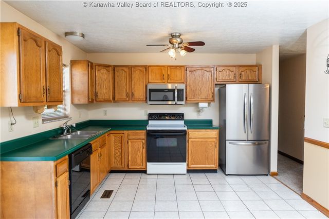 8 Wick Lane, Cross Lanes, WV 25313