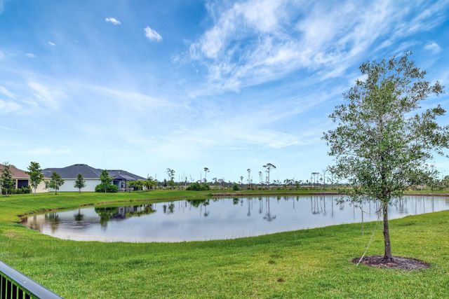399 SE Mulberry Way, Port St Lucie, FL 34984