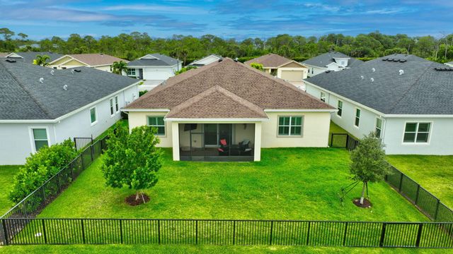 399 SE Mulberry Way, Port St Lucie, FL 34984