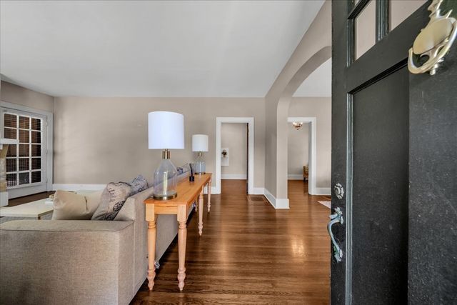 115 Cherokee Rd, Nashville, TN 37205