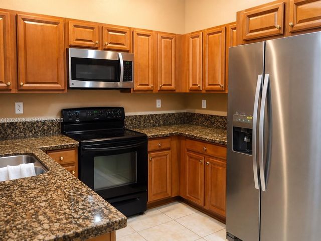 21207 NW 14th Pl 6-28, Miami Gardens, FL 33169