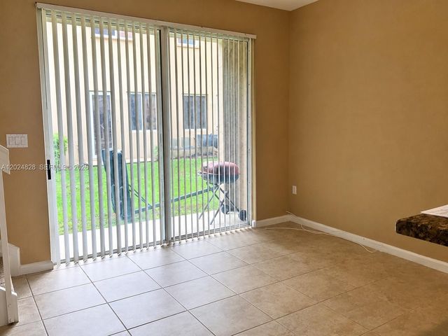 21207 NW 14th Pl 6-28, Miami Gardens, FL 33169