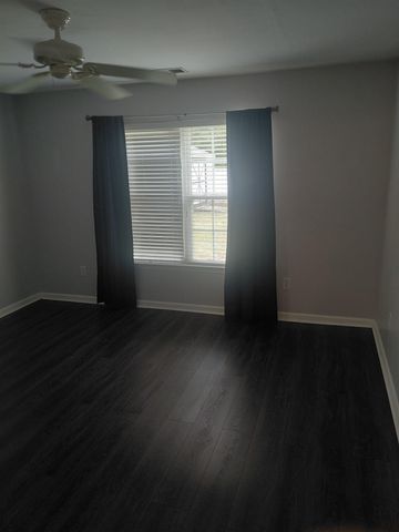 904 Silvercrest Dr., Myrtle Beach, SC 29579
