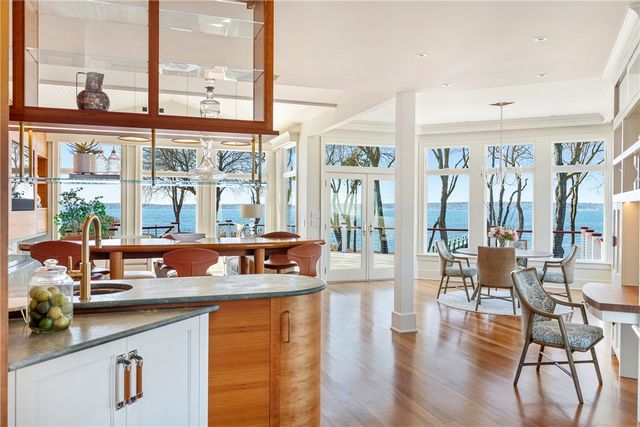 246 Channel View, Warwick, RI 02889