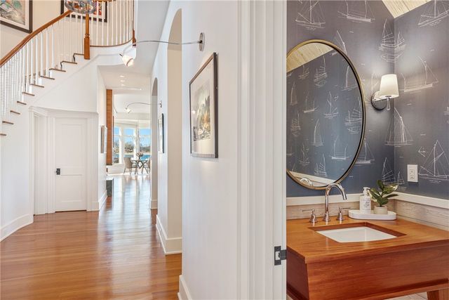 246 Channel View, Warwick, RI 02889