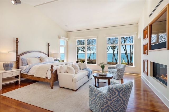 246 Channel View, Warwick, RI 02889