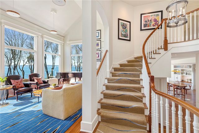 246 Channel View, Warwick, RI 02889