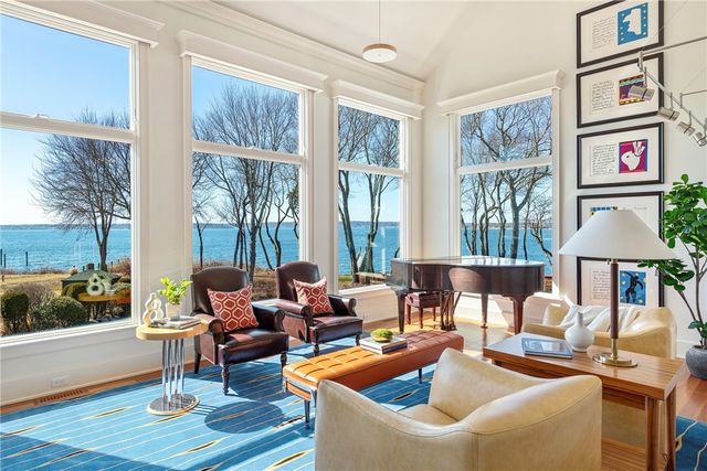 246 Channel View, Warwick, RI 02889