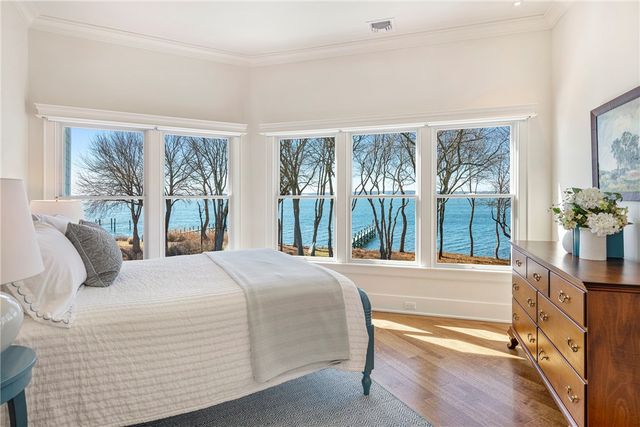 246 Channel View, Warwick, RI 02889