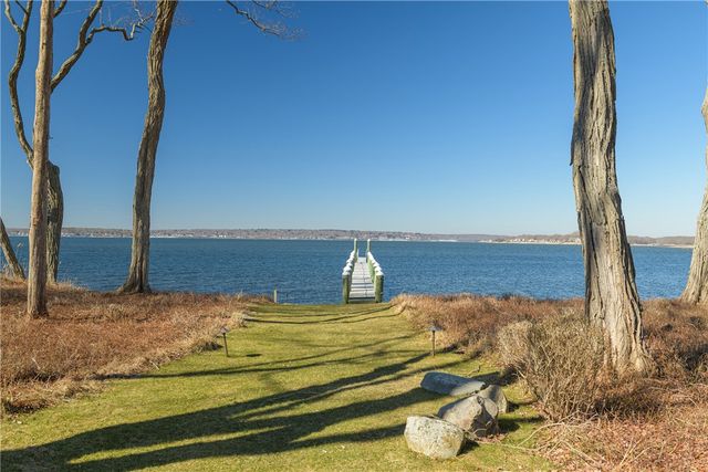 246 Channel View, Warwick, RI 02889