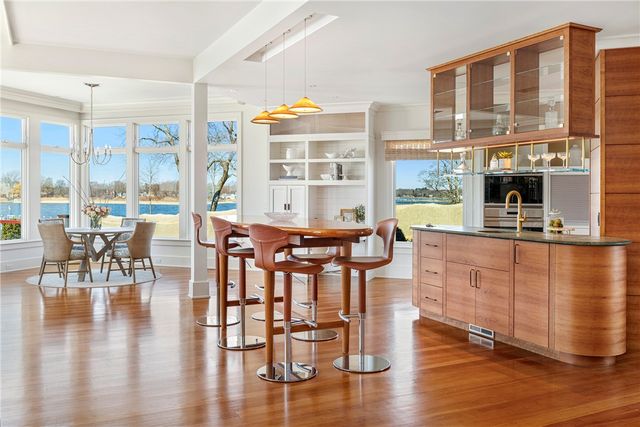 246 Channel View, Warwick, RI 02889