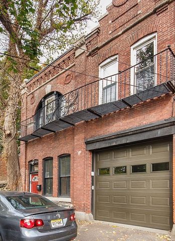 29 Saint Mary's Court 1, Brookline, MA 02446