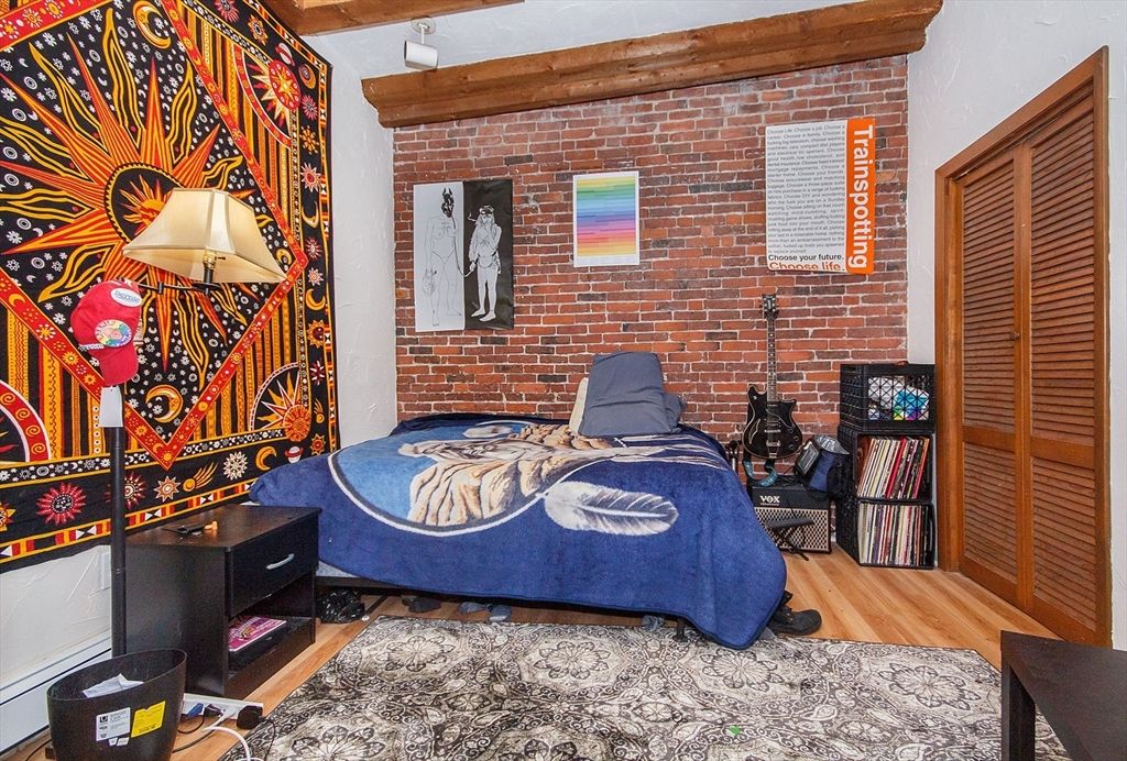 29 Saint Mary's Court 1, Brookline, MA 02446