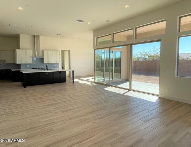 9273 W Country Club Trail, Peoria, AZ 85383