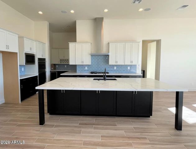 9273 W Country Club Trail, Peoria, AZ 85383
