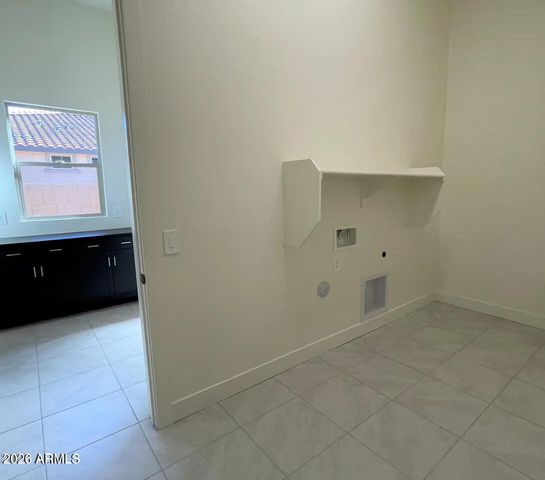 9273 W Country Club Trail, Peoria, AZ 85383