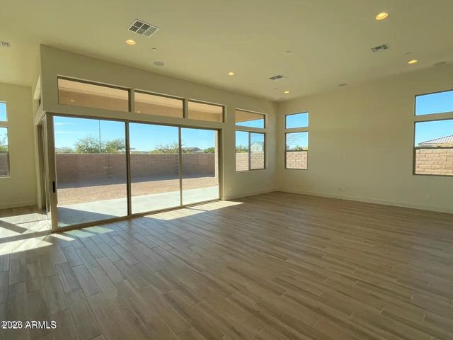 9273 W Country Club Trail, Peoria, AZ 85383