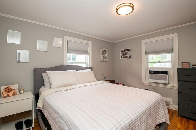 5 Charles St, Peabody, MA 01960