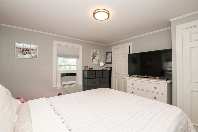 5 Charles St, Peabody, MA 01960