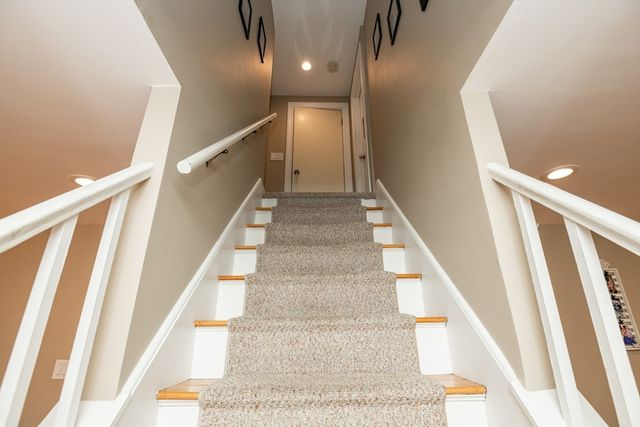 5 Charles St, Peabody, MA 01960