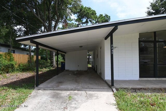 7435 BAMBERG Road, Jacksonville, FL 32277