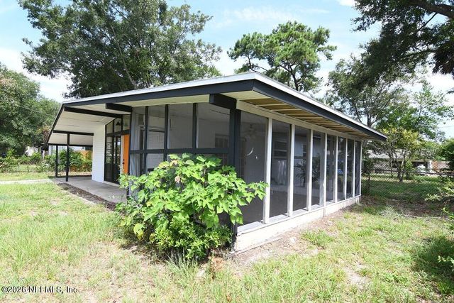 7435 BAMBERG Road, Jacksonville, FL 32277