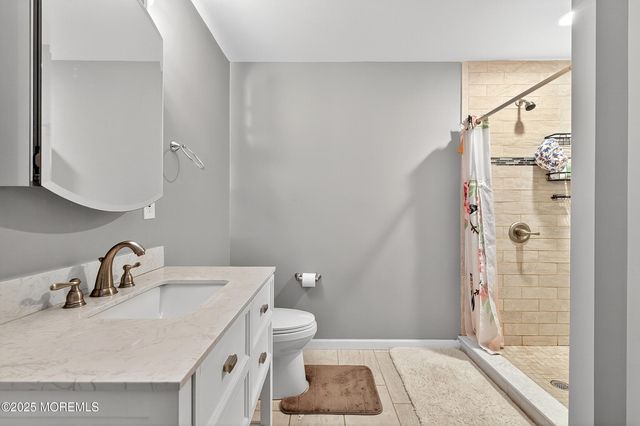 18 Baxter Road, Edison, NJ 08817