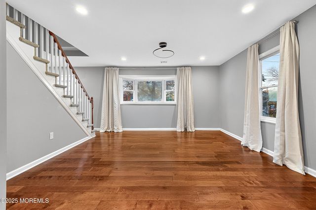 18 Baxter Road, Edison, NJ 08817