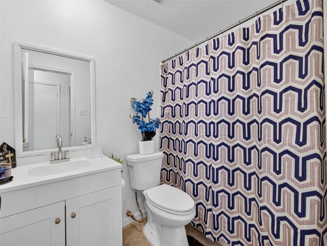 8623 Quail Hills Drive, Houston, TX 77489