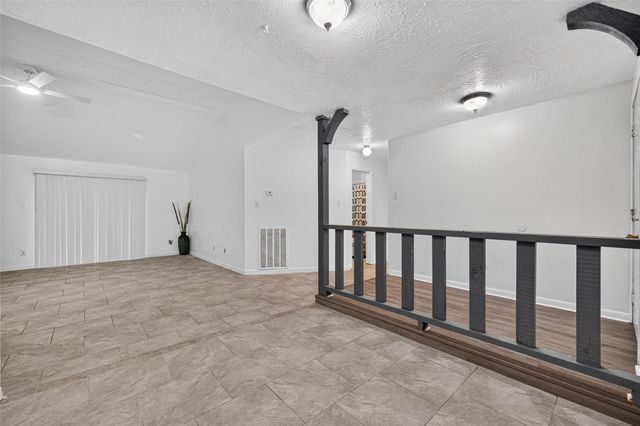 8623 Quail Hills Drive, Houston, TX 77489