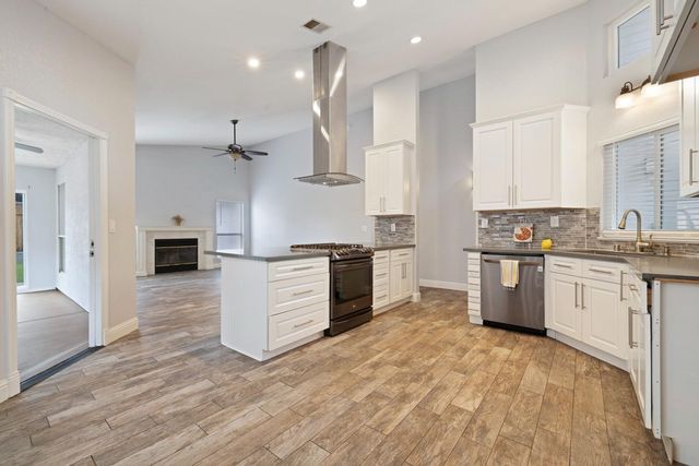 540 Morris Phelps Dr, Tracy, CA 95376