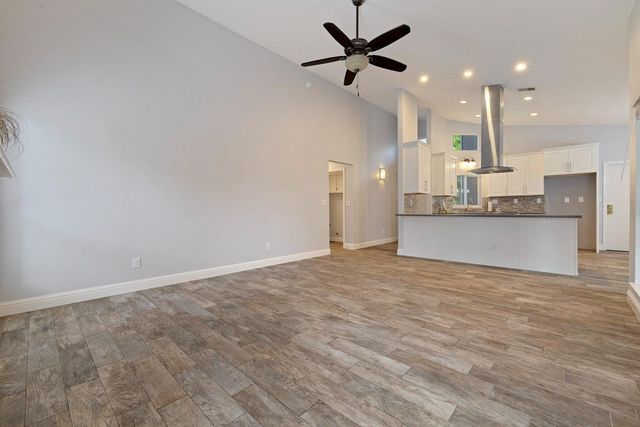 540 Morris Phelps Dr, Tracy, CA 95376